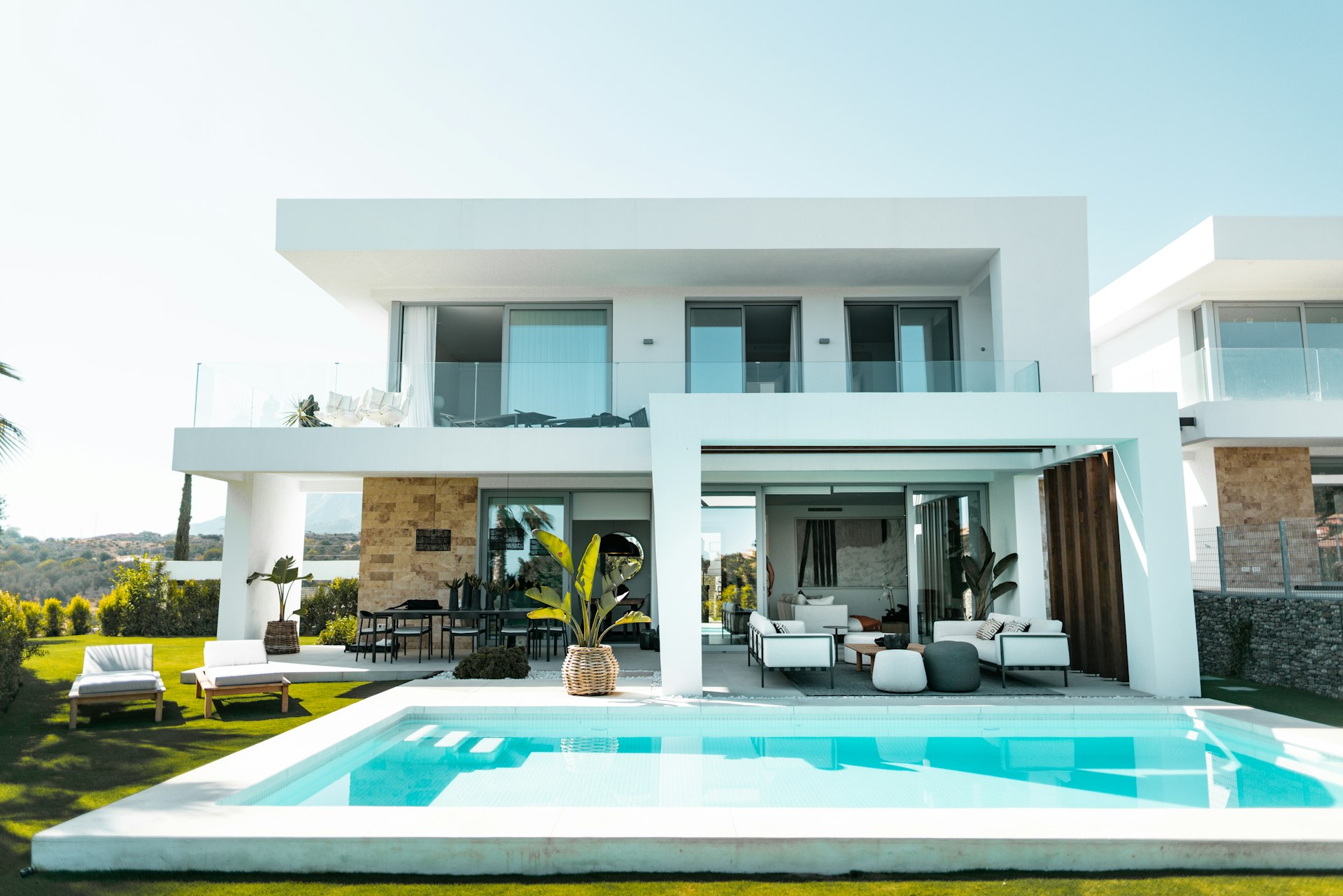 Vanishing-Edge Shotcrete Pool — Boca Raton